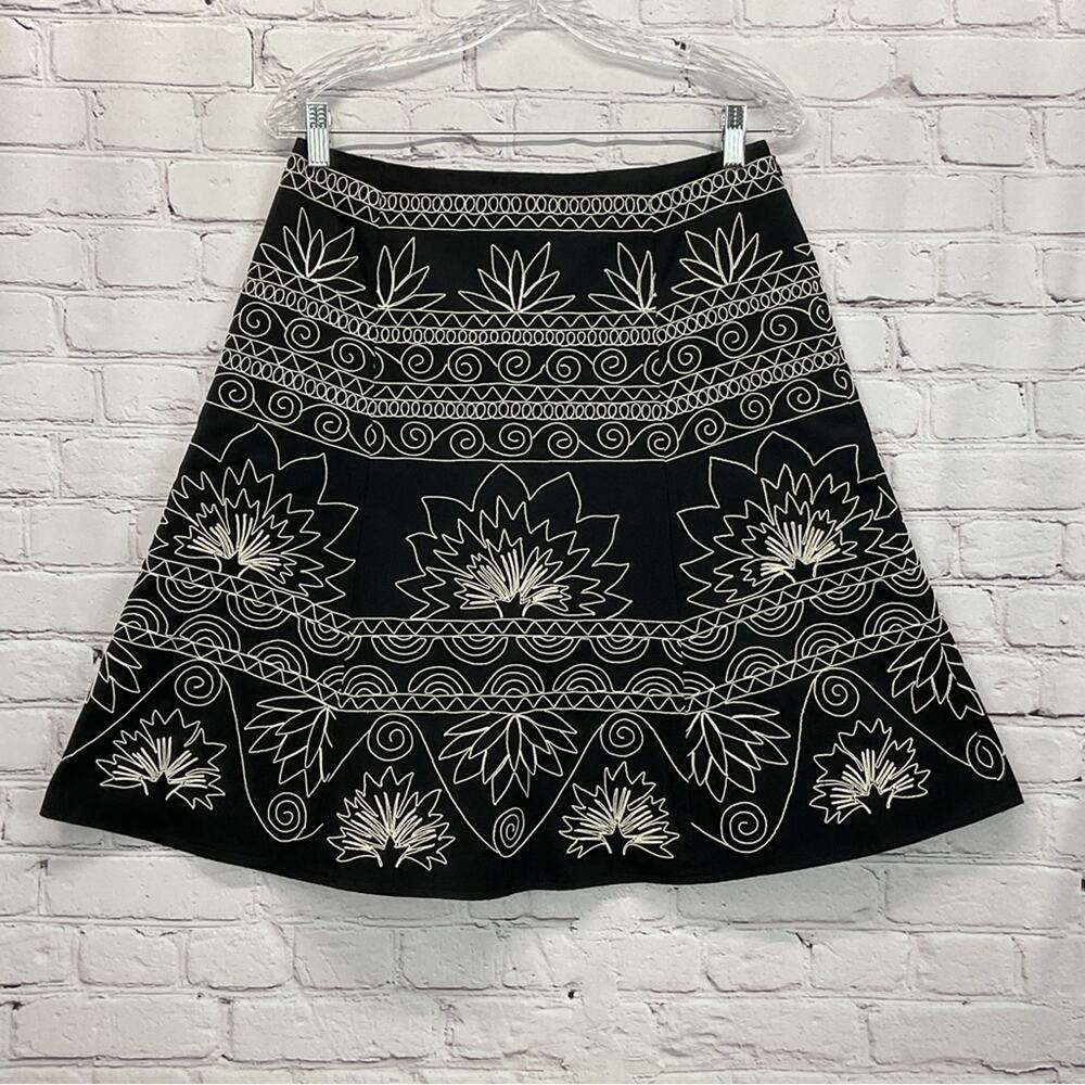 Talbots A-Line Skirt Women's Sz 8 Black/White Embroidered Lined Academia Casual